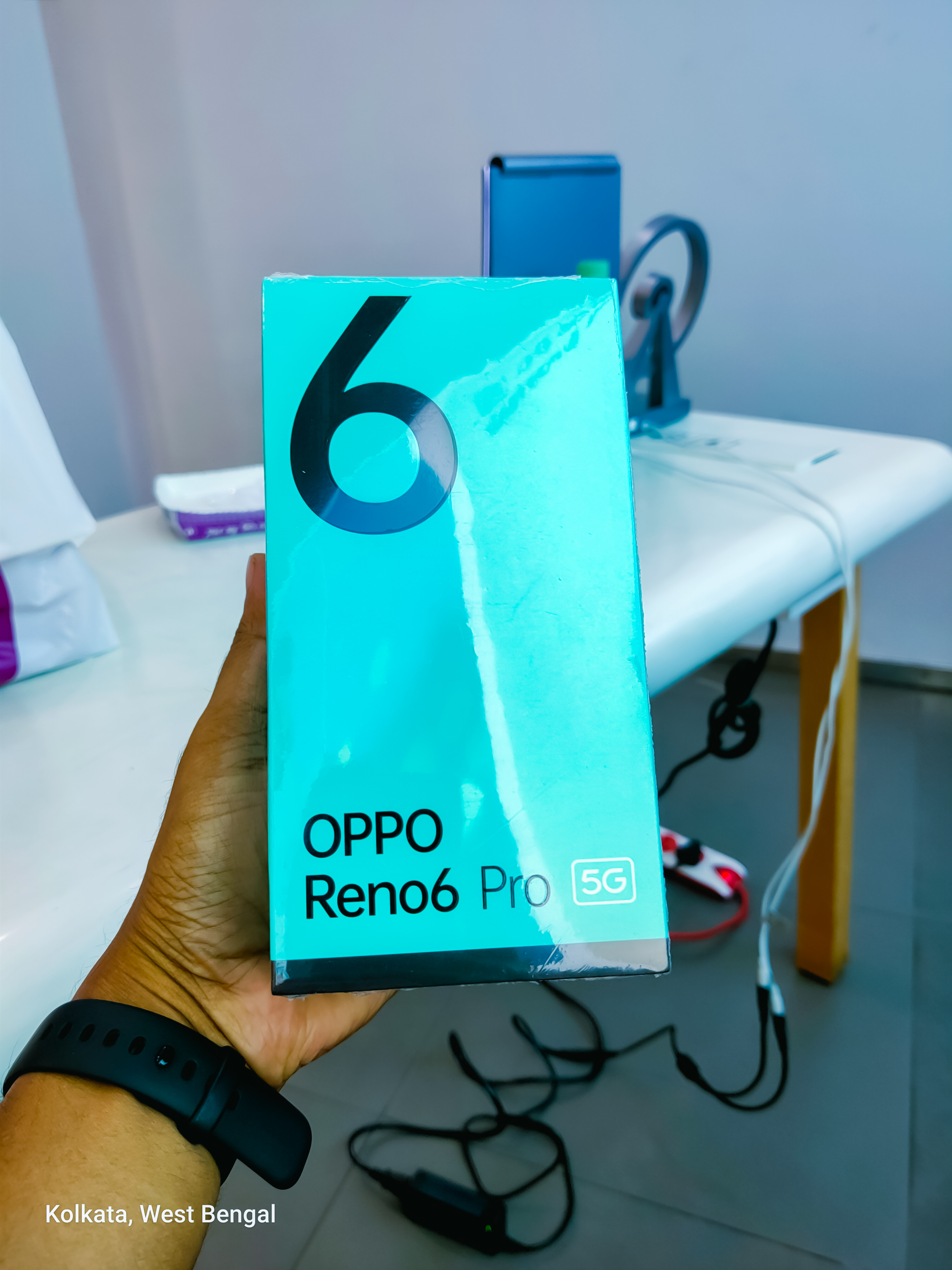 OPPO Reno6 Pro  UNBOXING 