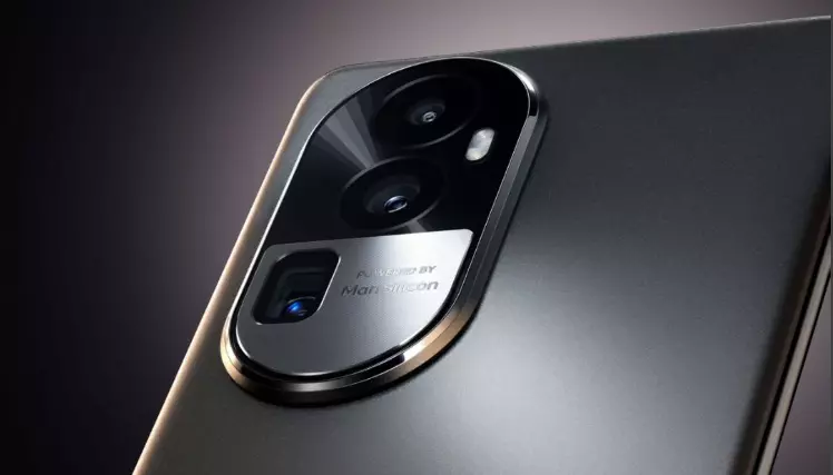 Oppo グラデーション トリプルカメラ 1469028557840711683.png?x-ocs-