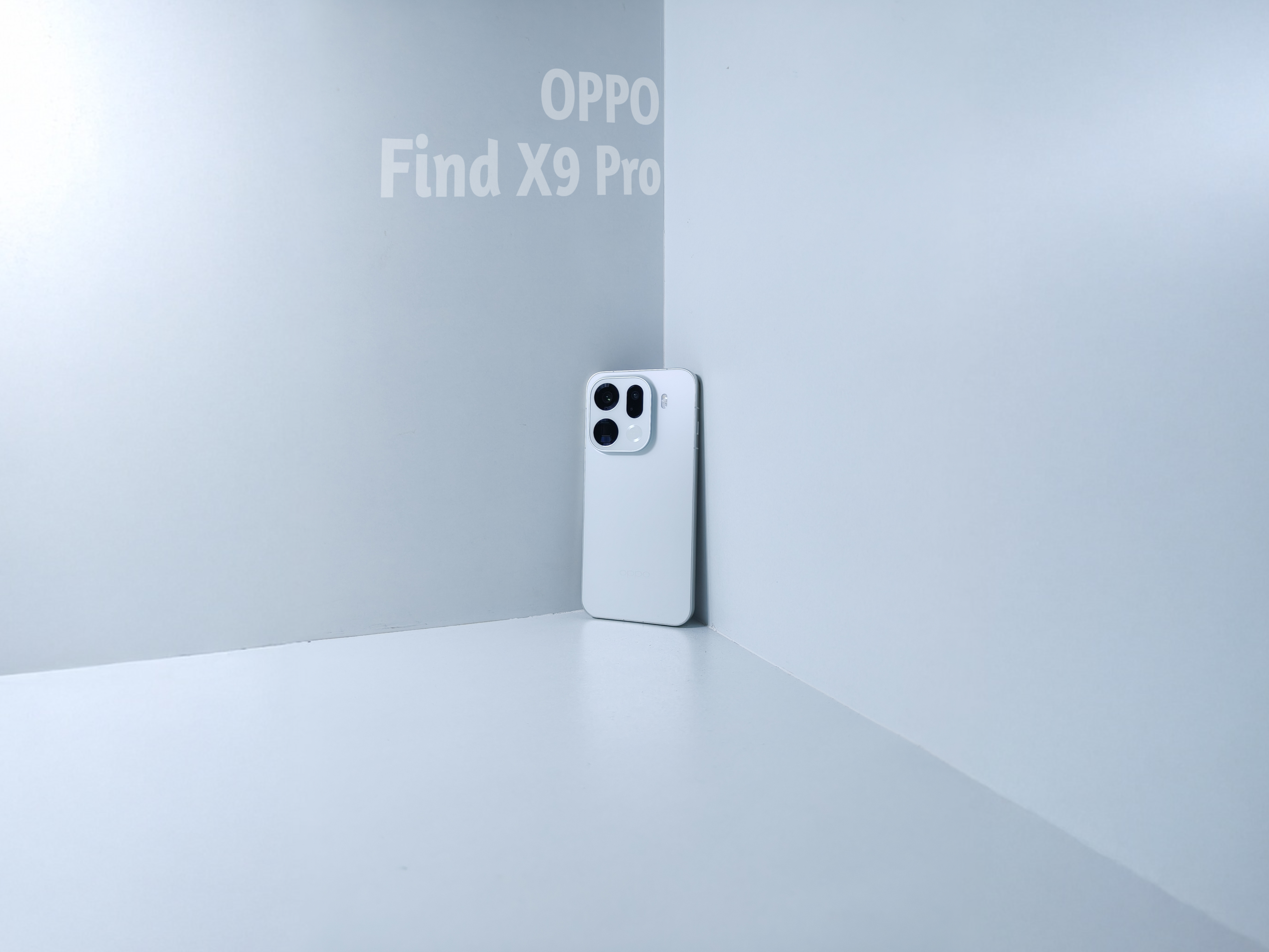 The Flagship That Actually Feels New - OPPO Find X9 Pro